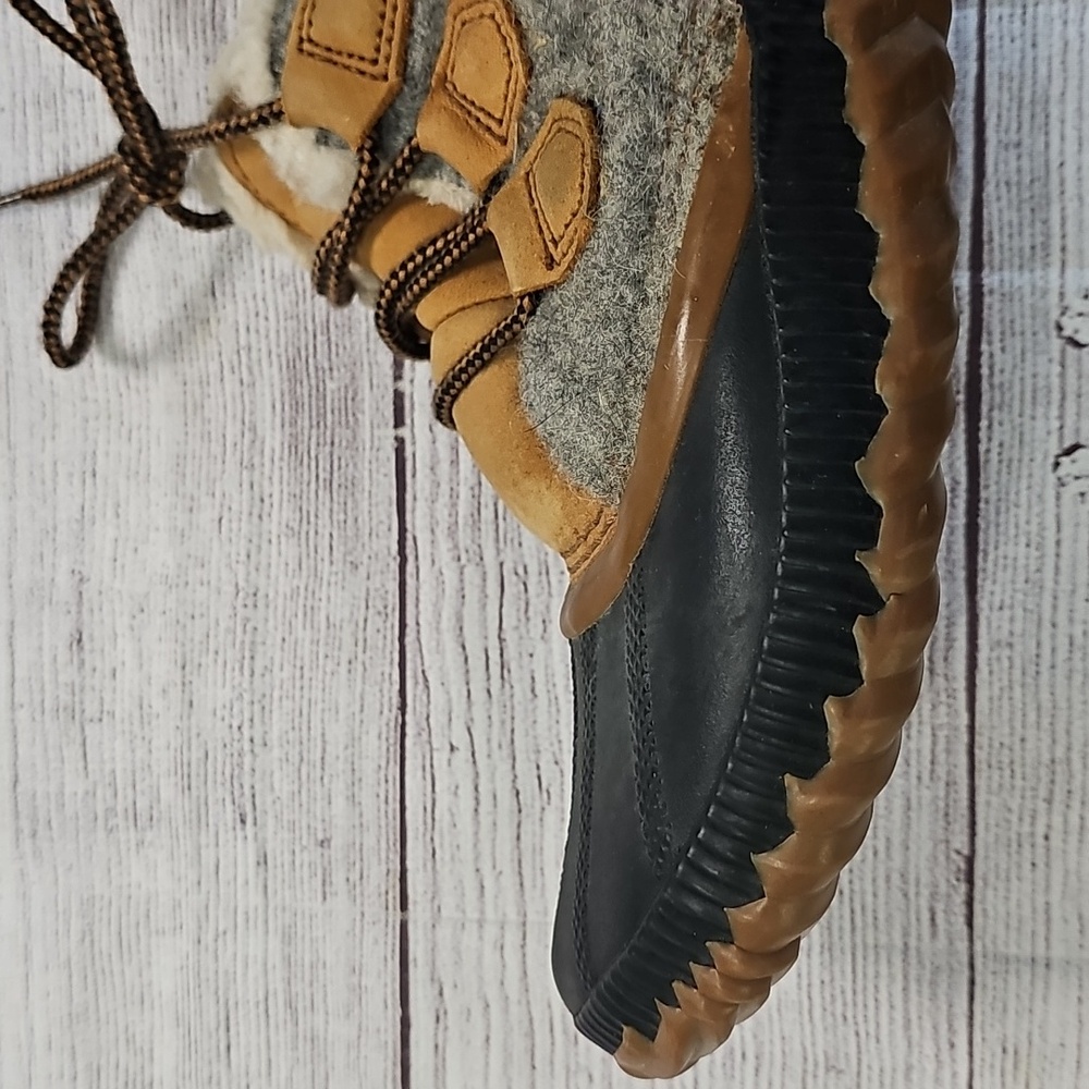 Sorel Sz 8 Gray and Tan Winter Boots - Picture 9 of 16